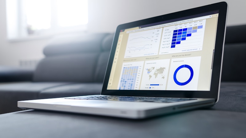 告别静态报表:用Power BI Desktop免费版打造动态数据仪表盘